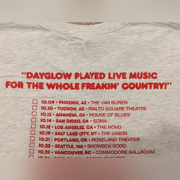Dayglow XL tour tee shirt 2022 - Picture 2 of 8